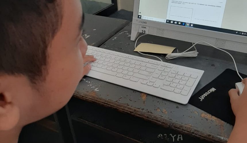 Pelaksanaan Penilaian Tengan Semester (PTS) Ganjil SMP Telkom Makassar TP 2019/2020