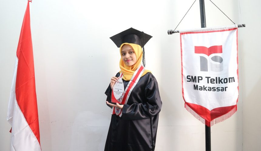 SMP TELKOM MAKASSAR GELAR WISUDA ONLINE VIA ZOOM DAN YOUTUBE