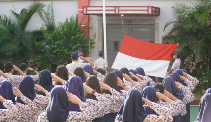 Makna Pelaksanaan Upacara Bendera di Sekolah