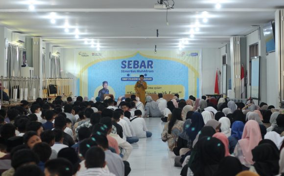 SMP Telkom Makassar Gelar Semerbak Muharram 1445 H, Menjadi Spirit Siswa Hijrah