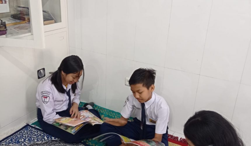 GARASI “GERAKAN LITERASI MELALUI POJOK BACA”