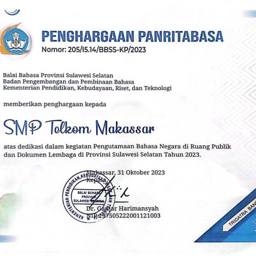 SMP Telkom Makassar mendapatkan penghargaan PANRITABASA dari Balai Bahasa Provinsi Sulawesi Selatan.