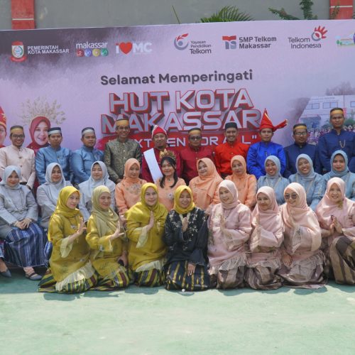 Perayaan HUT Kota Makassar ke-416 di SMP Telkom Makassar