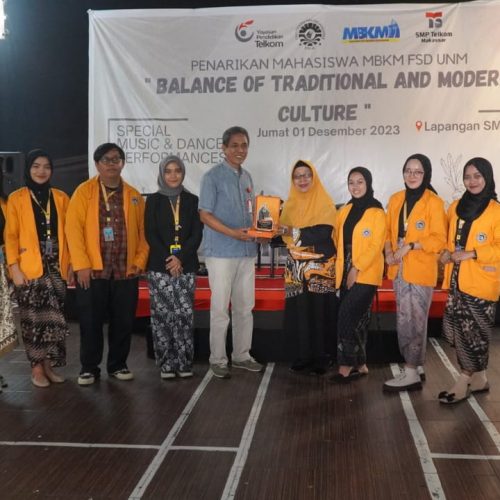 Pelepasan dan Pentas Seni MBKM Fakultas Seni dan Desain Universitas Negeri Makassar
