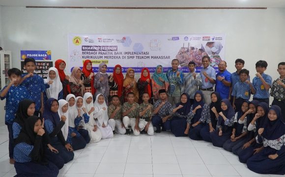 Sharing Session Berbagi Praktik Baik Implementasi Kurikulum Merdeka SMP Telkom Makassar