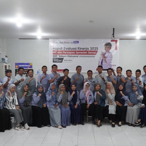 Rapat Kerja dan In House Training SMP Telkom Makassar