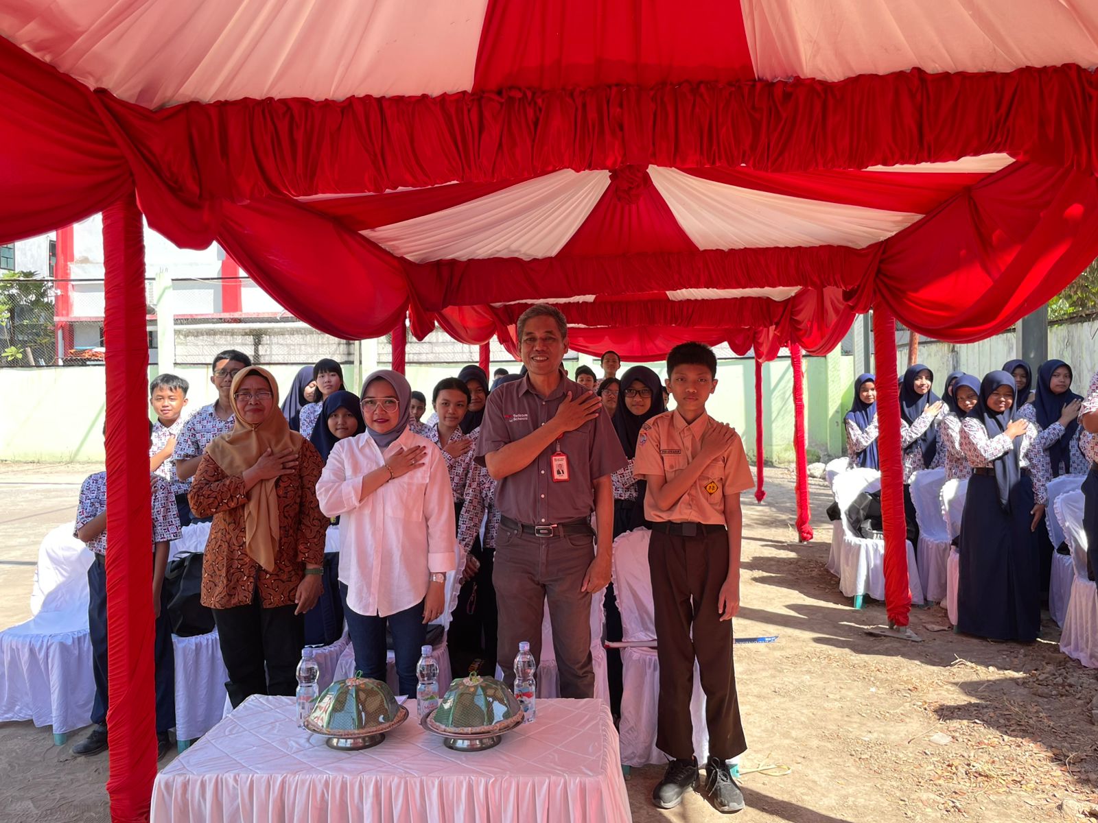 Museum Keliling Dinas Kebudayaan Museum Kota Makassar Hadir di SMP Telkom Makassar